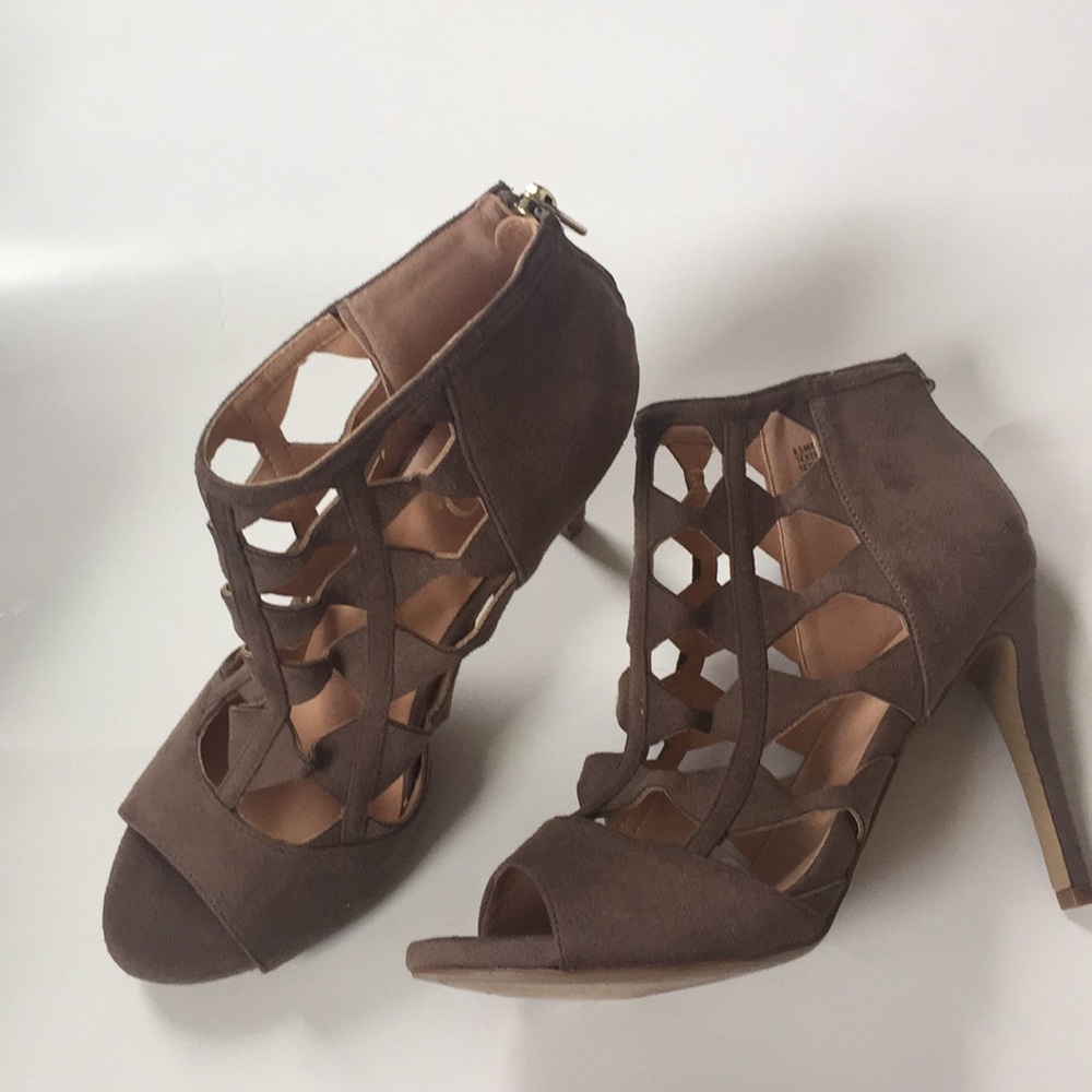 🆕 Cut Out Peep Toe Heels